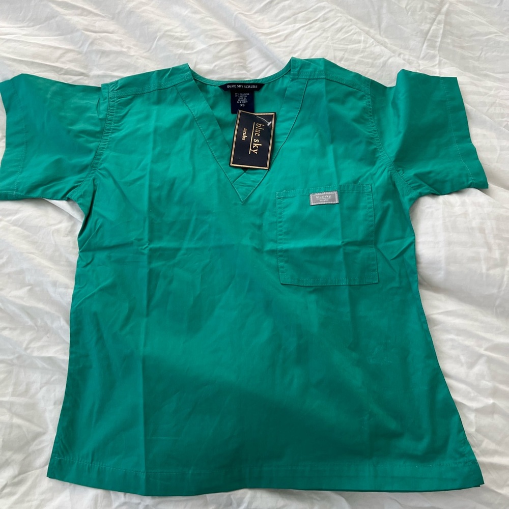 NWT Blue Sky Surgical Green Teal Scrub Top (XS) and Bottom (XXS) Pants 🩵